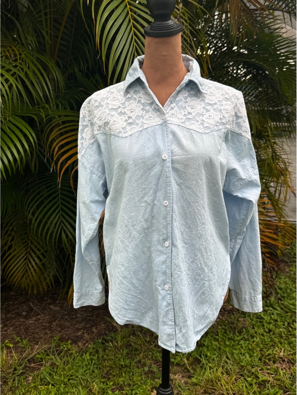 Vintage 100% cotton Two of Us Lace and Denim button up shirt XS
